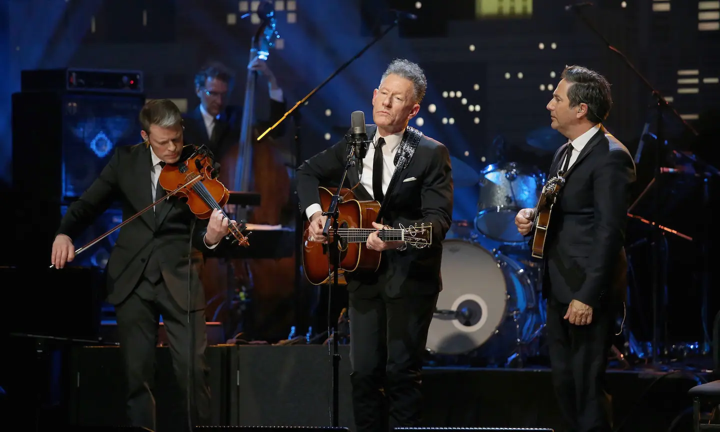 Lyle Lovett Announces Acoustic Band Tour Ahead Of New Album