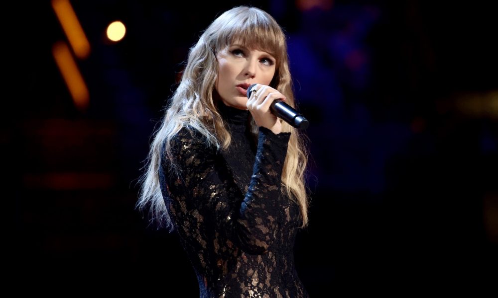 Taylor Swift - Photo: Dimitrios Kambouris/Getty Images for The Rock and Roll Hall of Fame