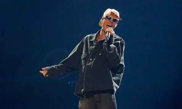 Justin-Bieber-Peaches-Grammys-Record