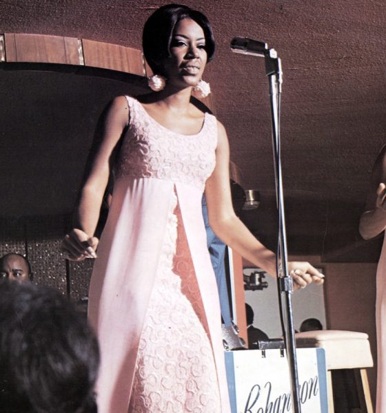 Wanda Young & The Marvelettes - Photo: GAB Archive/Redferns