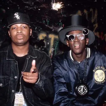 uDiscover Music image background