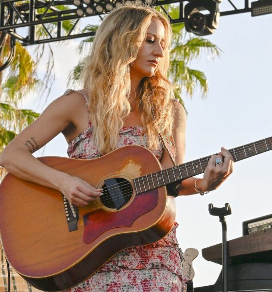 Margo Price - Photo: Astrida Valigorsky/Getty Images