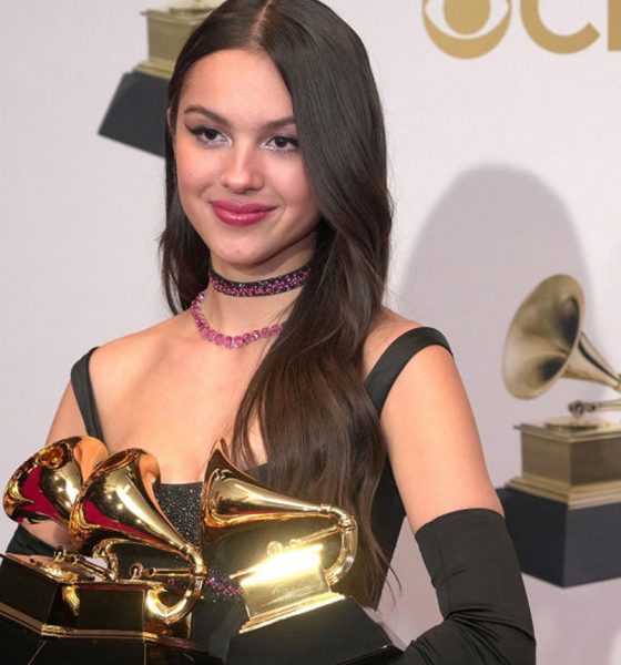 Olivia-Rodrigo-Winners-2022-Grammy-Awards