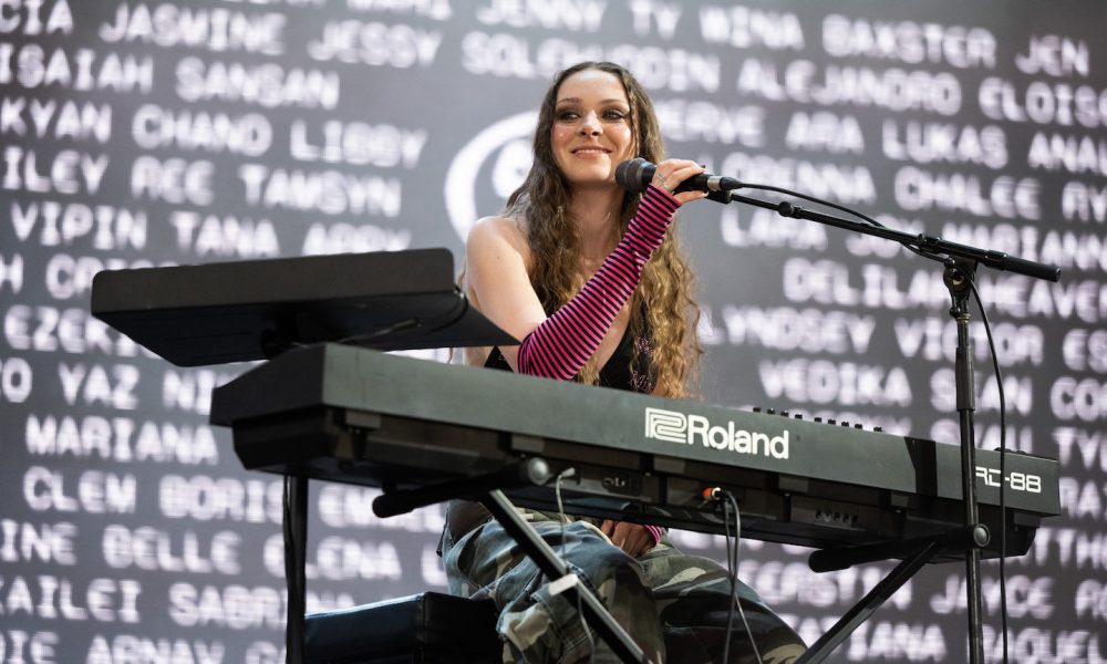 Holly Humberstone Photo: Scott Dudelson/Getty Images for Coachella