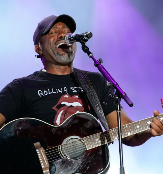 Gibson-Gives-Auction-Guitars-Darius-Rucker