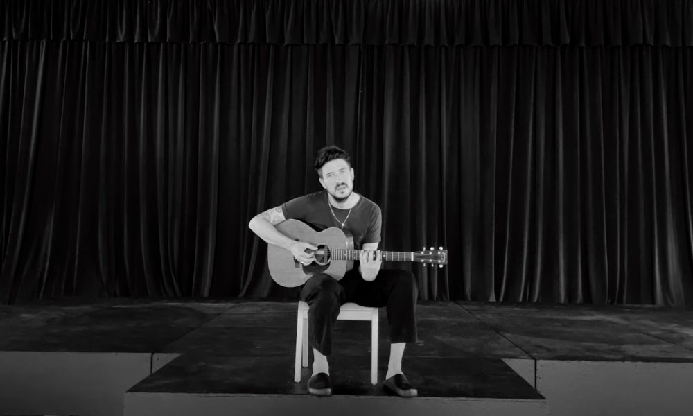 Marcus Mumford - Photo: YouTube/Capitol Records