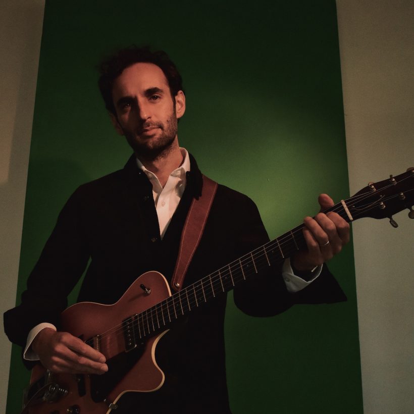 Julian Lage - Photo: Shervin Lainez (Courtesy of Blue Note Records)