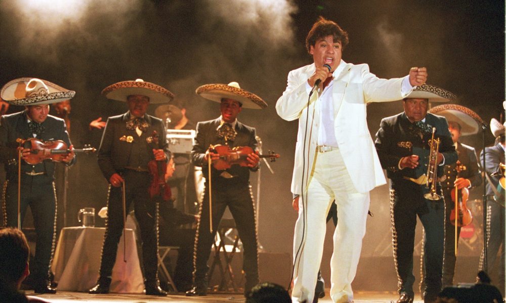 Juan Gabriel - Photo: Joe Raedle/Newsmakers