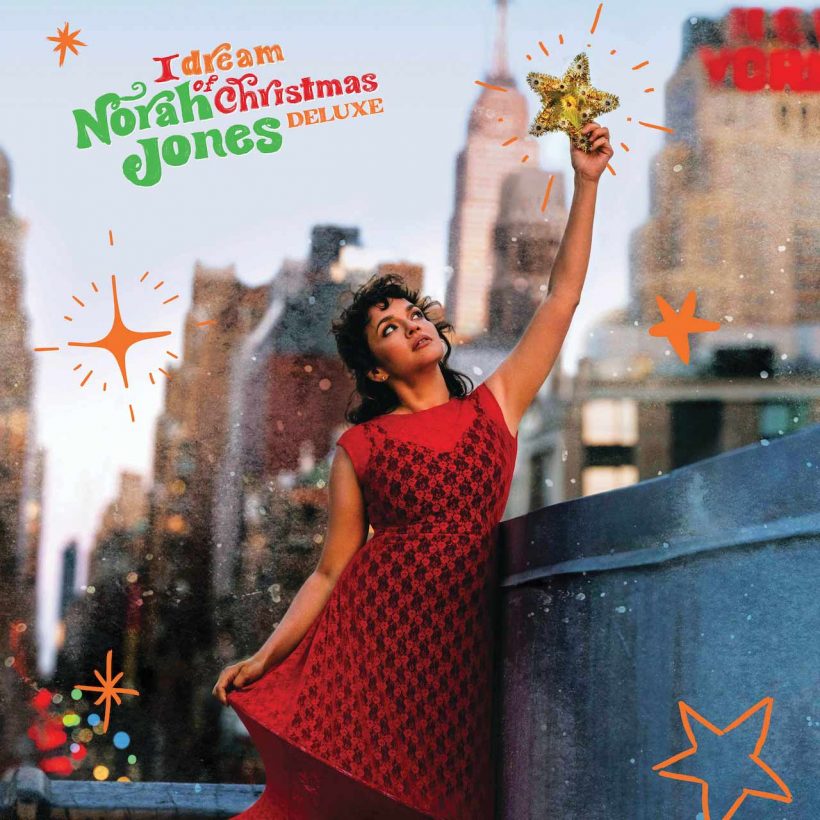 Norah-Jones-Christmas-Deluxe