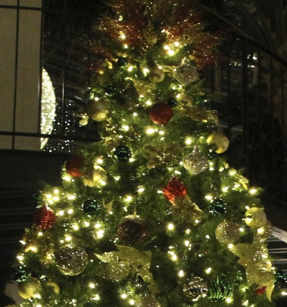 Reba McEntire's 'Ultimate Christmas'-themed tree. Photo: Gaylord Opryland
