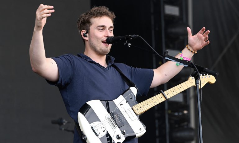 Sam Fender Is Back With ‘Alright (Live From Finsbury Park)’