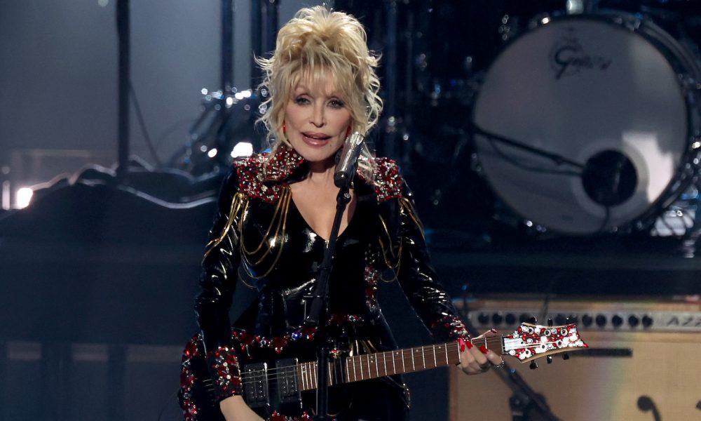 Dolly Parton - Photo: Kevin Kane/Getty Images for The Rock and Roll Hall of Fame