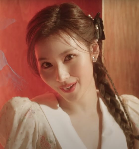 Sana, ‘Mood Indigo’ - Photo: YouTube/JYP Entertainment Company