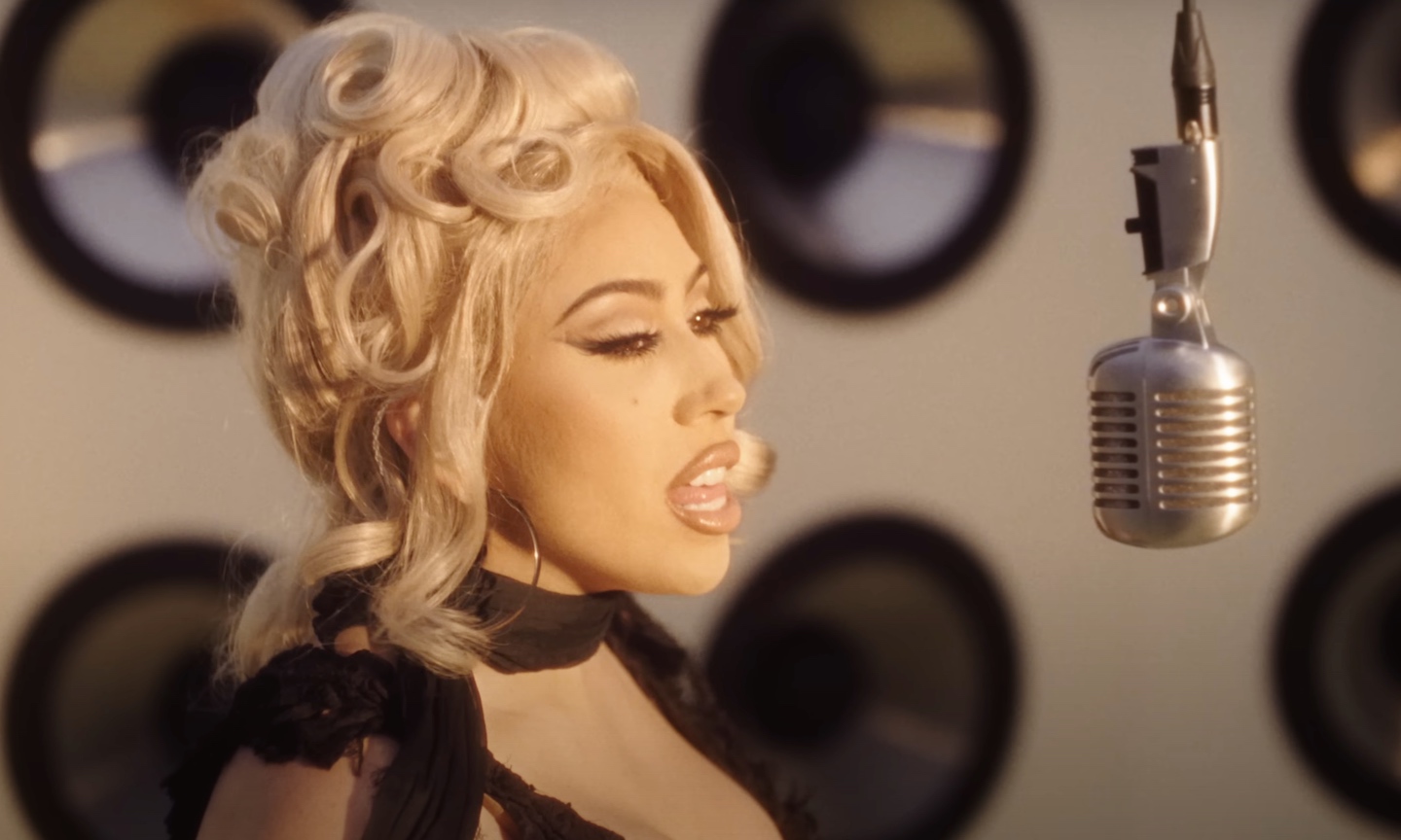 Kali Uchis Shares Live Performance Video Of 'Melting'