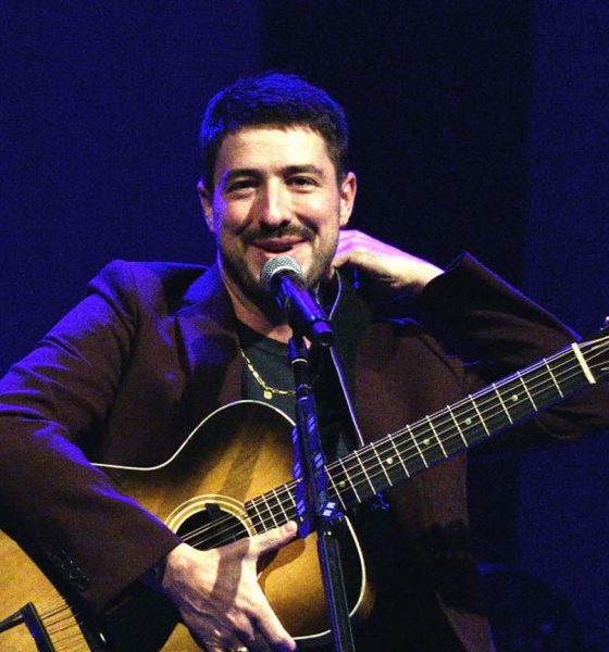 Mumford-Sons-Gentlemen-Of-The-Road