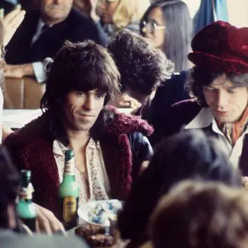 uDiscover Music image background