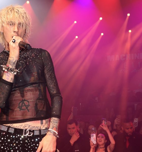 Machine Gun Kelly - Photo: Alexander Tamargo/Getty Images for E11EVEN