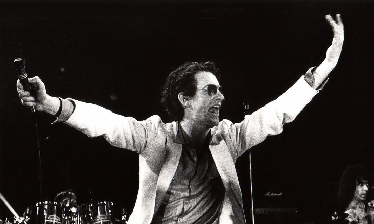 Watch Guardians Of The Galaxy Vol.3 Trailer Ft. Classic Rainbow Song