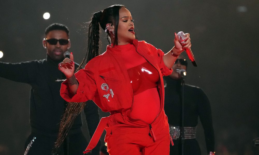 Now You Can Own Rihanna's Super Bowl Halftime Show Look