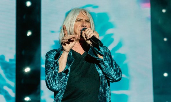 Def-Leppard-When-Love-Hate-Collide