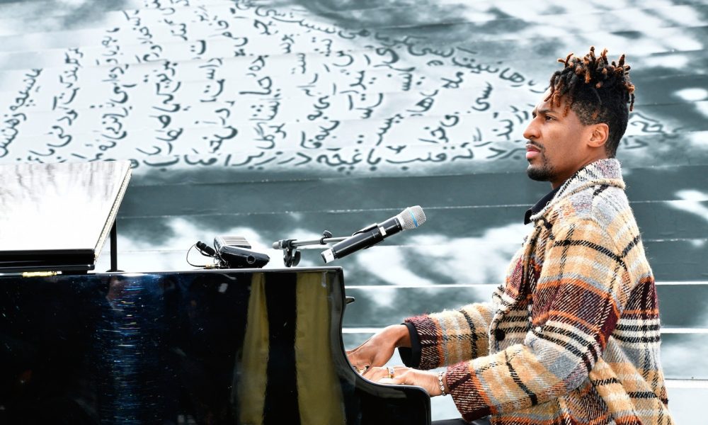 Jon Batiste - Photo: Eugene Gologursky/Getty Images for WomanLifeFreedom.toda