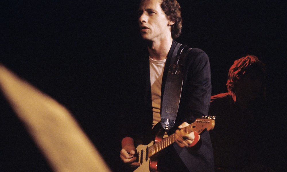 Dire Straits Ride The Funfair For 'Tunnel Of Love' Performance Video