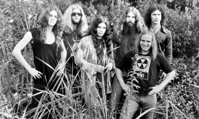 Lynyrd Skynyrd's Allen Collins, Leon Wilkeson, Gary Rossington, Artimus Pyle, Ronnie Van Zandt, and Billy Powell circa 1975. Photo: Michael Ochs Archives/Getty Images