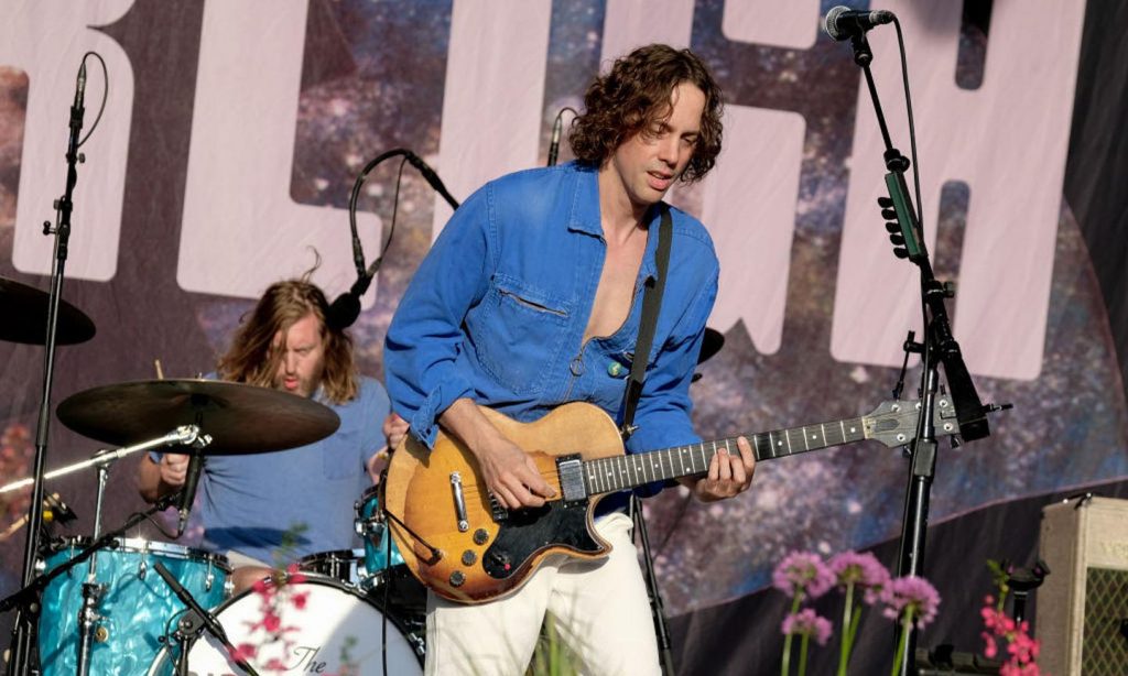 Razorlight To Headline Major Outdoor UK Show At Audley End