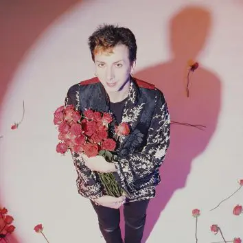 uDiscover Music image background