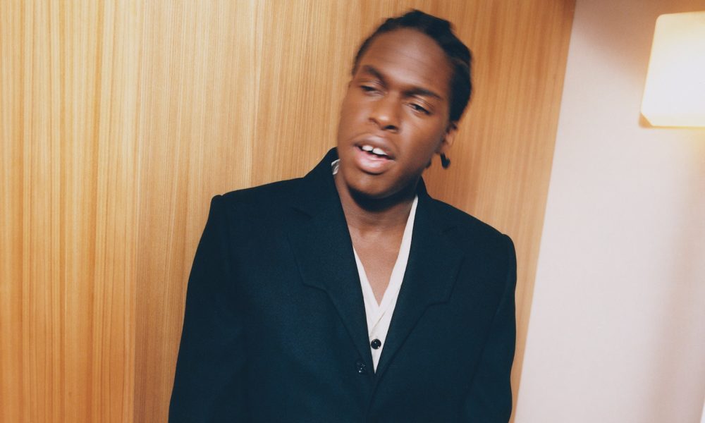 Daniel Caesar - Photo: Vladimir Kaminetsky (Courtesy of Republic Records)