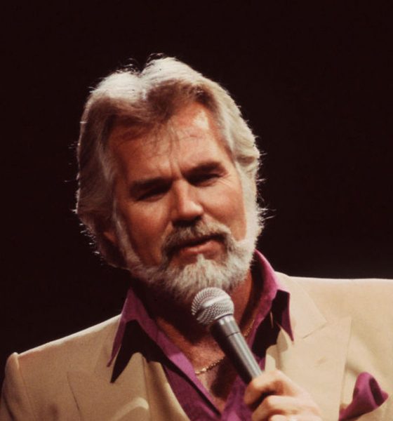 Kenny-Rogers-Catchin-Grasshoppers