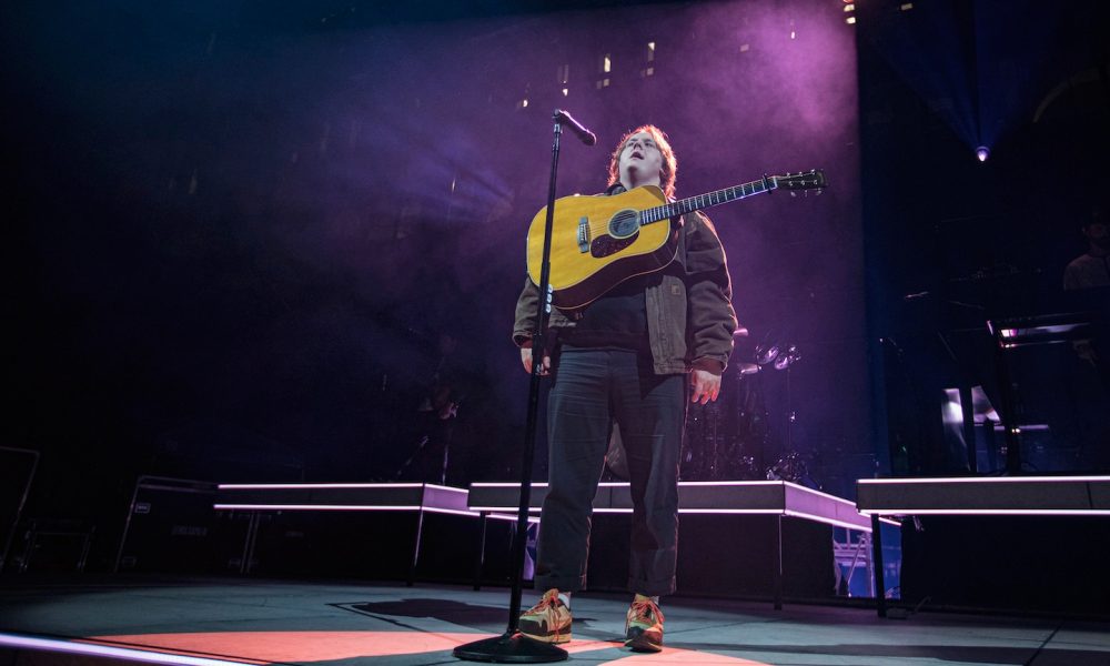 Lewis Capaldi - Photo: Daniel Knighton/Getty Images