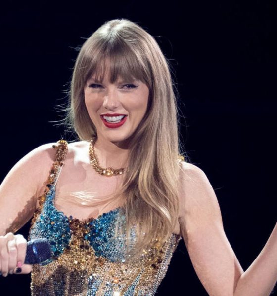 Taylor-Swift-Pop-Up-Exhibition-Country-Music-Hall