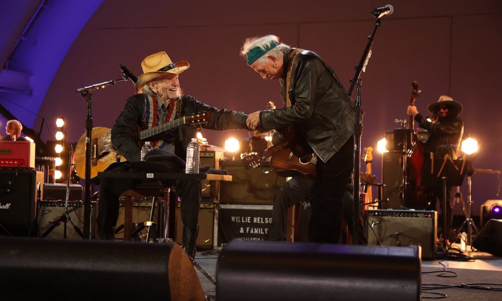 Willie Nelson and Keith Richards - Photo: Randall Michelson (Courtesy of Shock Ink)