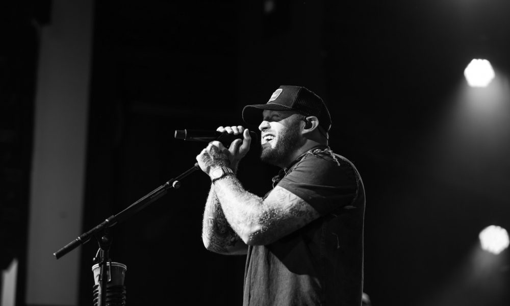 Jon Langston on stage in Cincinnati on August 17, 2023. Photo: Courtesy of Eder Acevedo