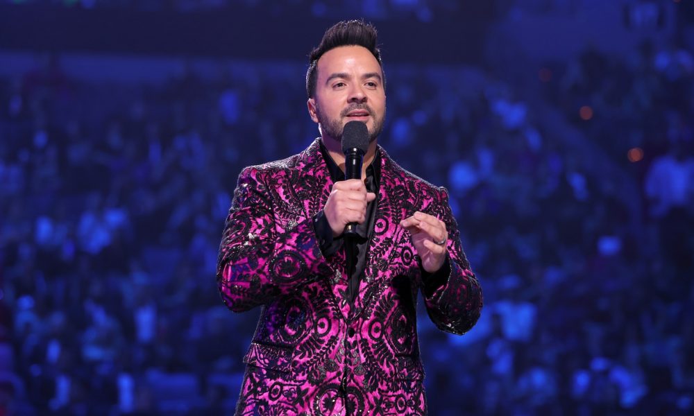 Luis Fonsi - Photo: Rodrigo Varela/Getty Images for The Latin Recording Academy