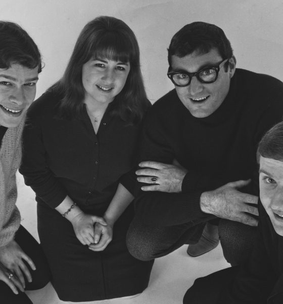 The Seekers - Photo: Larry Ellis/Daily Express/Hulton Archive/Getty Images