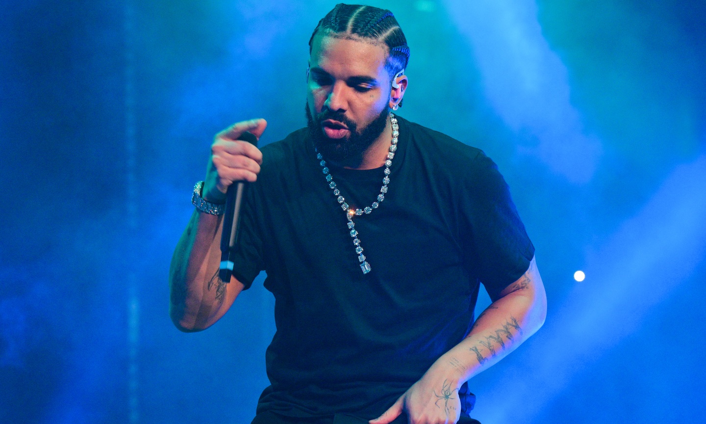 Drake Raps With J.Cole, Lil Yachty, And More On ‘For All the Dogs’