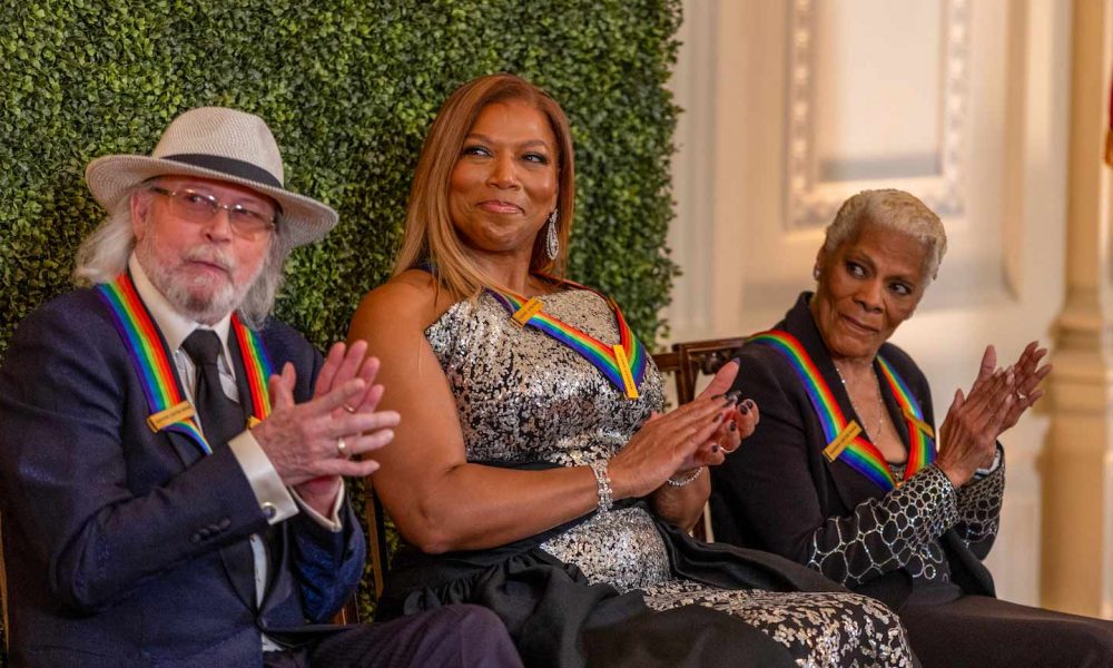 Barry Gibb, Queen Latifah and Dionne Warwick - Photo: Tasos Katopodis/Getty Images