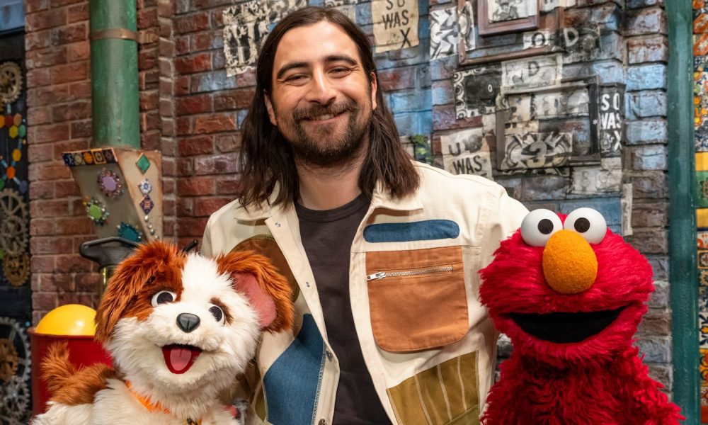 Noah Kahan, Tango, and Elmo - Photo: Zach Hyman/Sesame Workshop