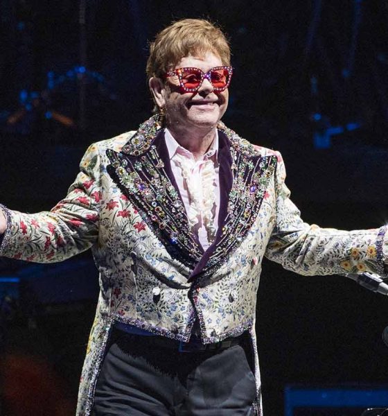 Elton-John-Wonderful-World-Disney-Holiday-Spectacular