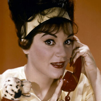 uDiscover Music image background