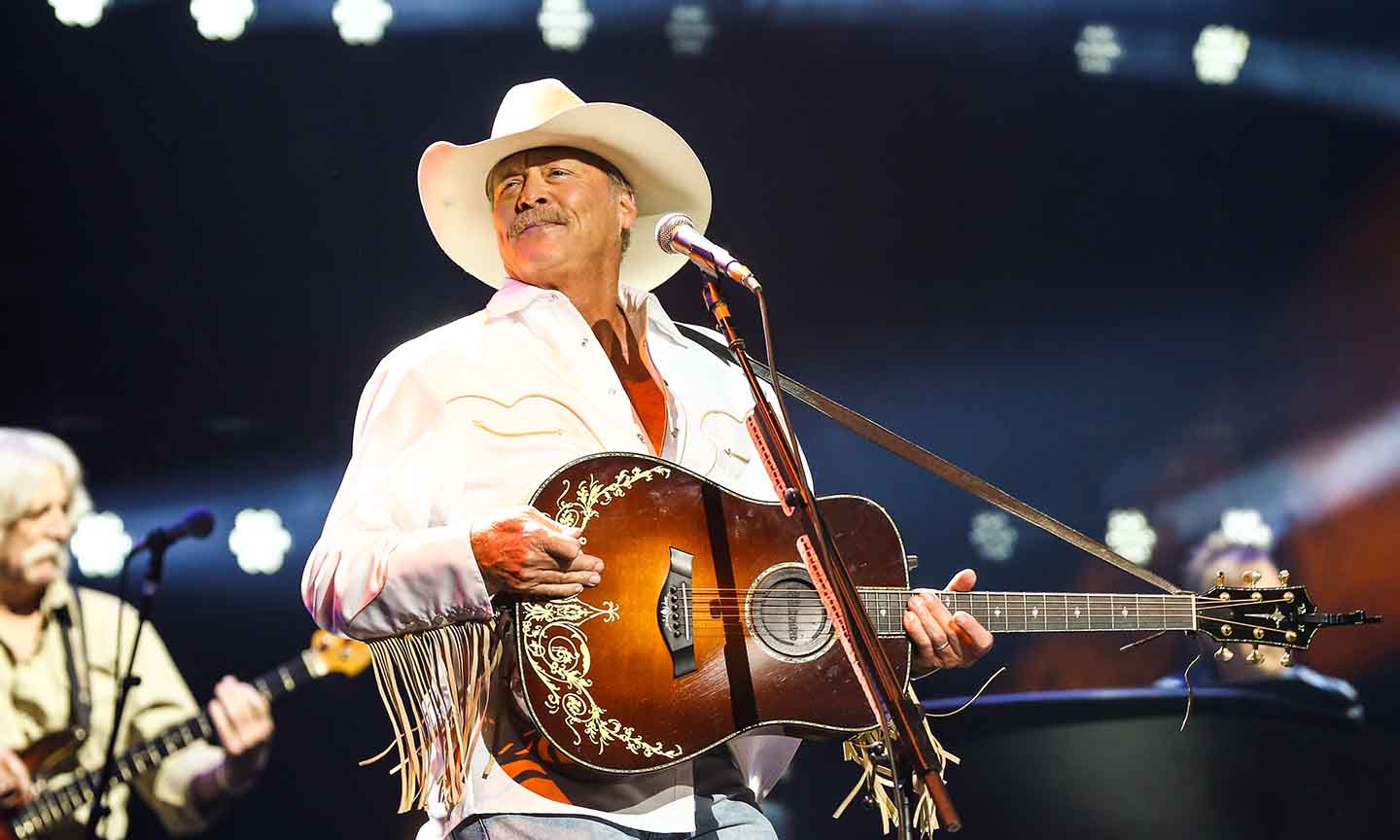 Alan Jackson Announces Nashville 'Finale' Concert Featuring