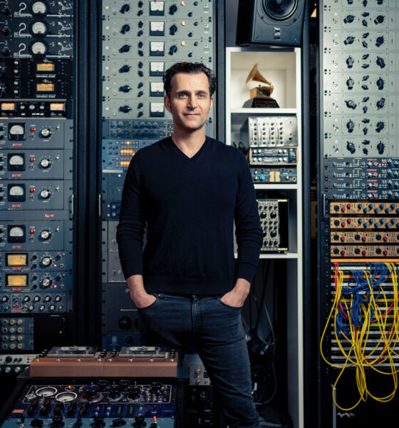 Dweezil Zappa press photo