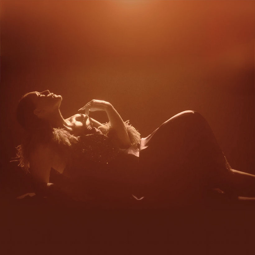 Jessie Ware Sauna