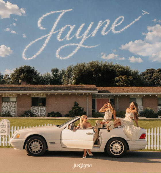 Just Jayne White Picket Fence